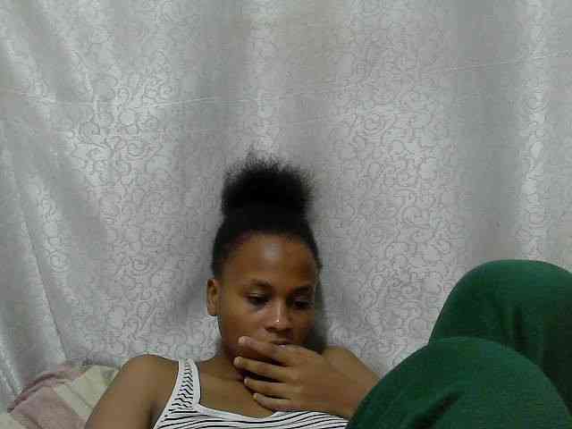Caroldoly webcam