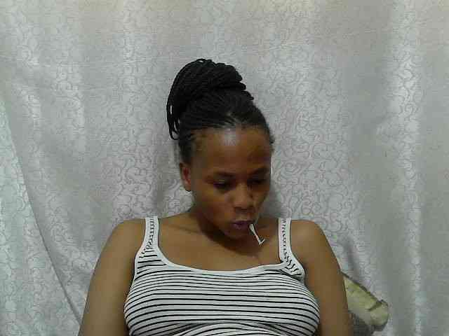 Caroldoly webcam