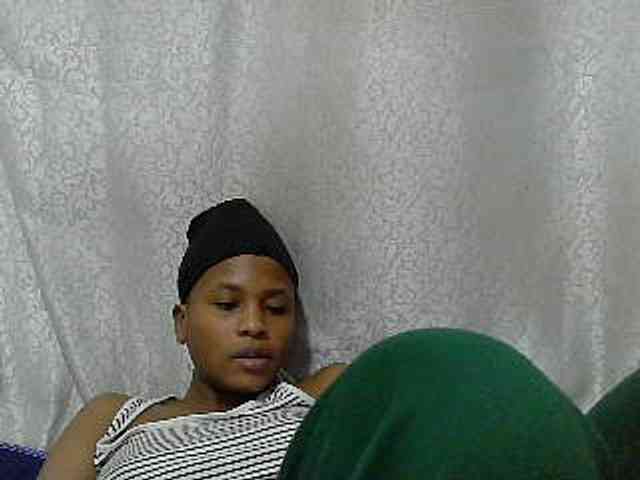 Caroldoly webcam