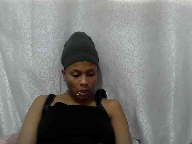 Caroldoly webcam