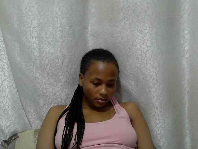 Caroldoly webcam