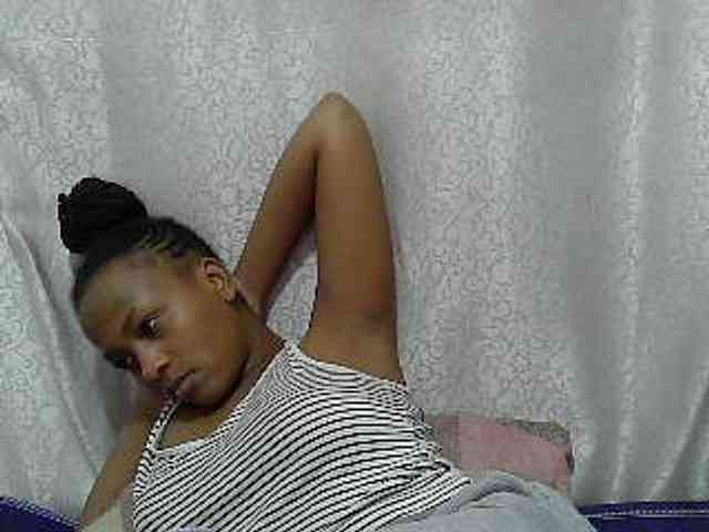 Caroldoly webcam