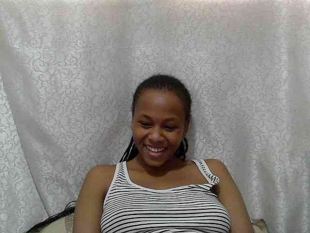 Caroldoly webcam
