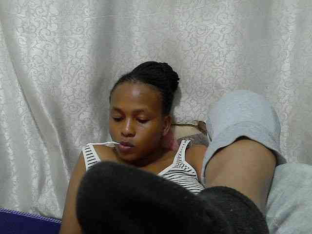 Caroldoly webcam