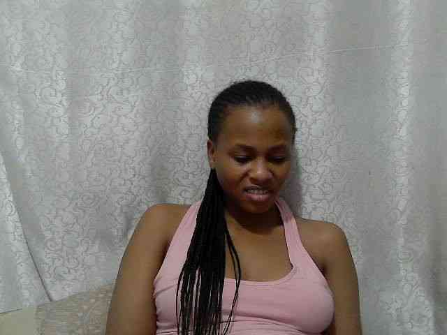 Caroldoly webcam