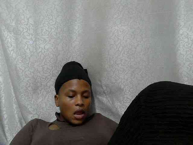 Caroldoly webcam