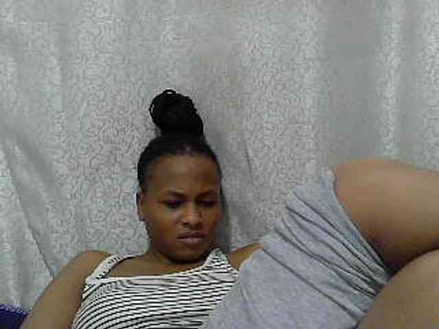 Caroldoly webcam