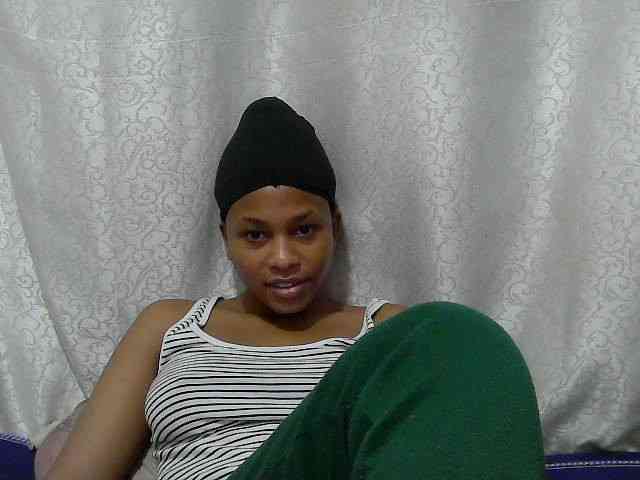 Caroldoly webcam