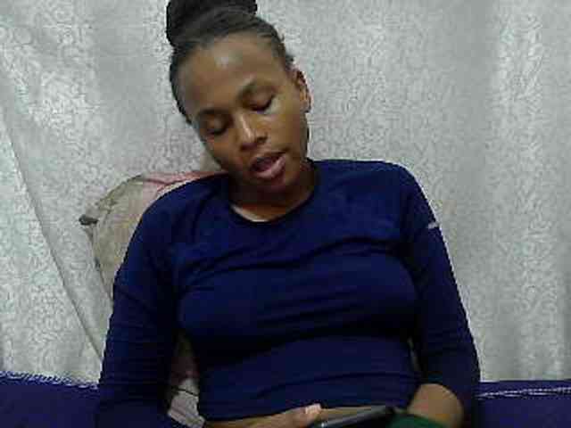 Caroldoly webcam