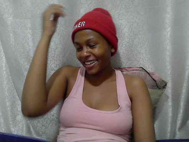 Caroldoly webcam