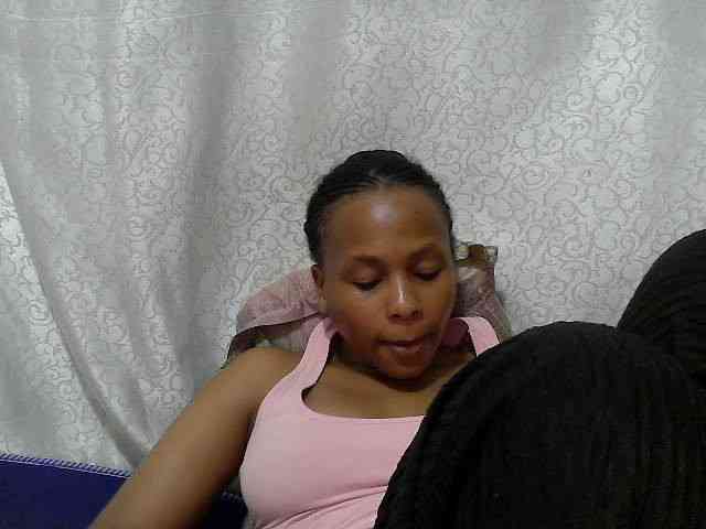 Caroldoly webcam