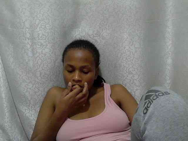 Caroldoly webcam