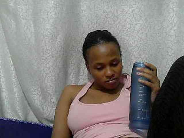 Caroldoly webcam