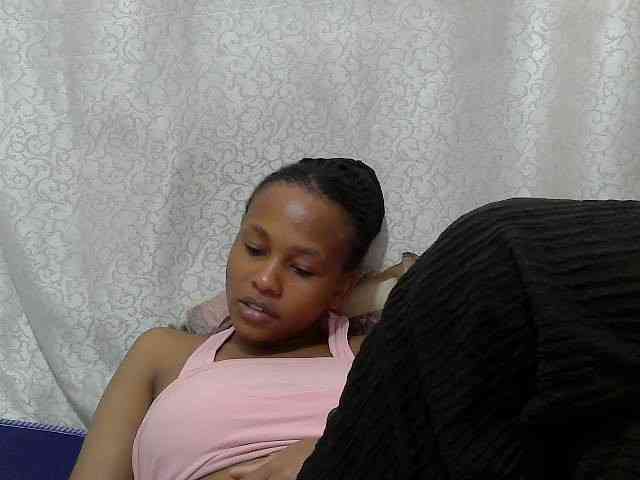 Caroldoly webcam