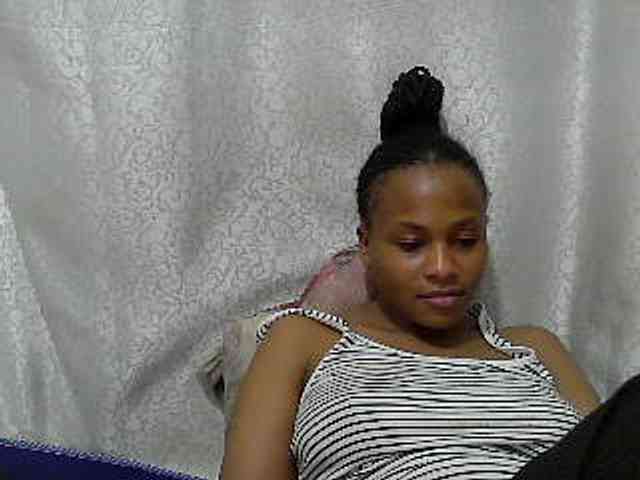 Caroldoly webcam