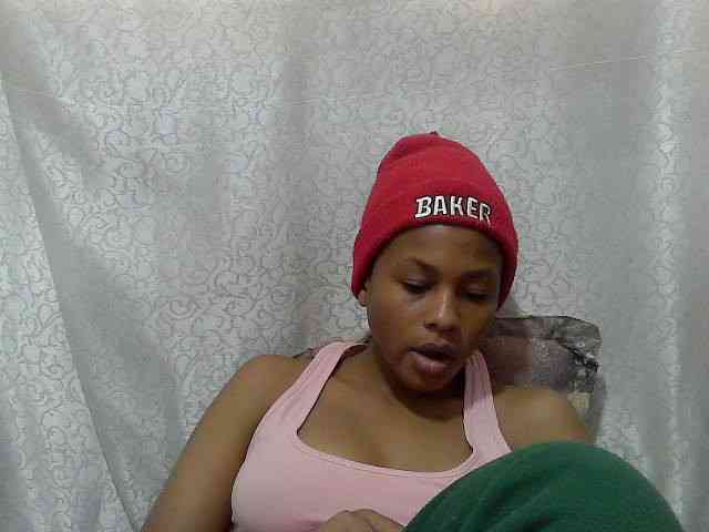Caroldoly webcam