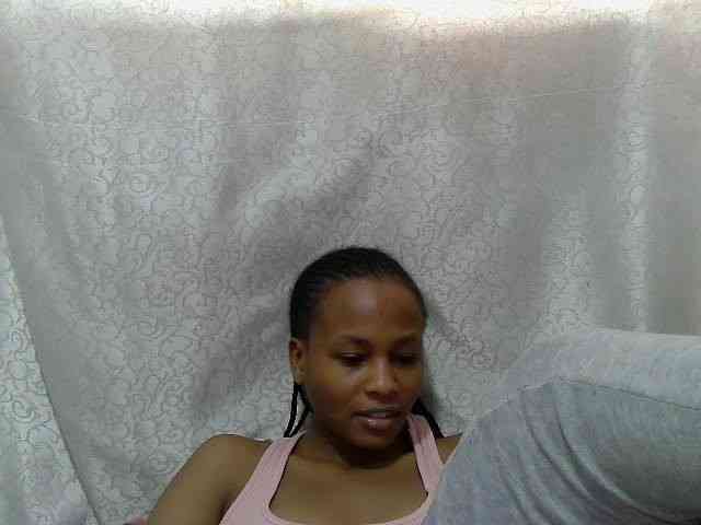 Caroldoly webcam