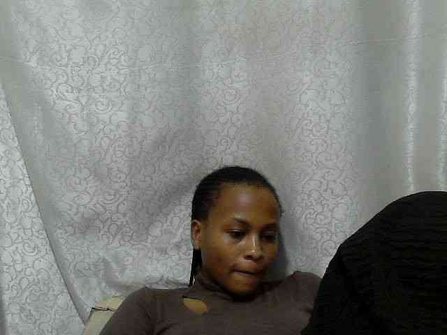 Caroldoly webcam