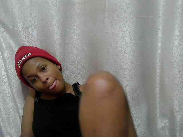 Caroldoly webcam