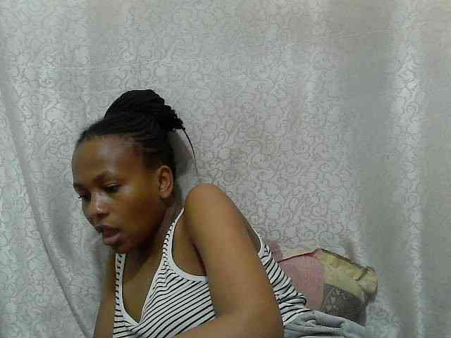 Caroldoly webcam