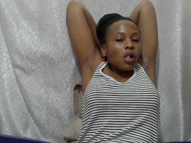 Caroldoly webcam