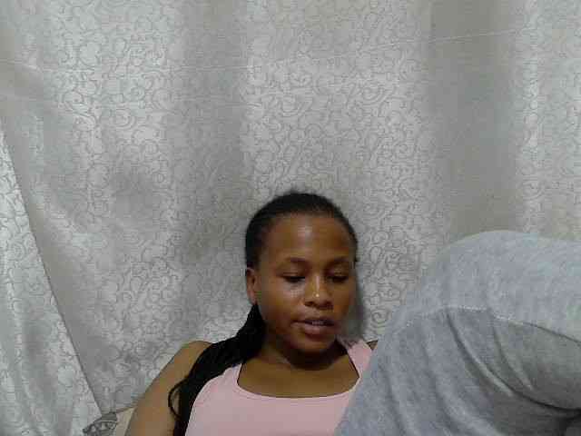 Caroldoly webcam