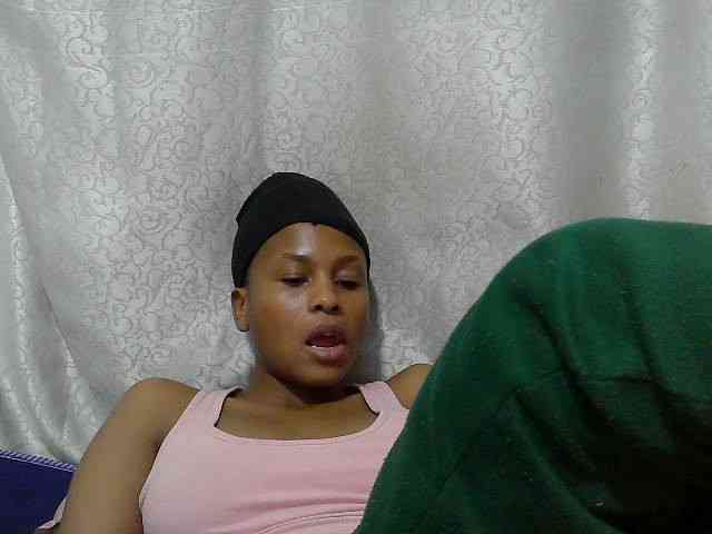 Caroldoly webcam