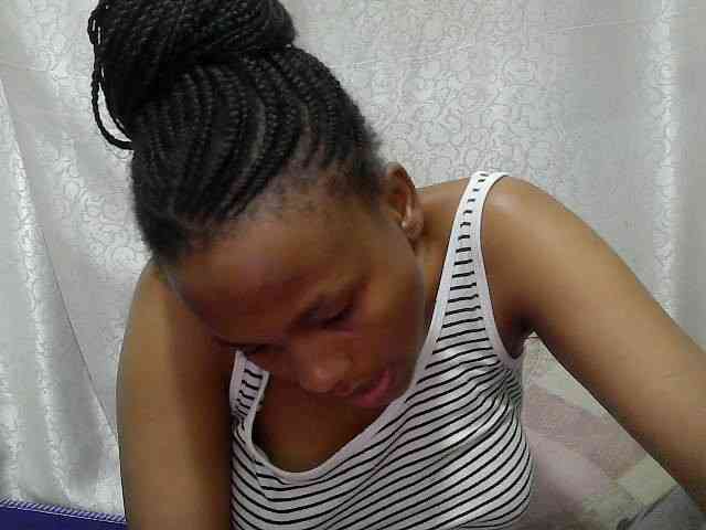 Caroldoly webcam