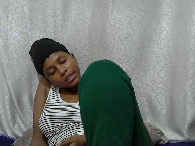 Caroldoly webcam