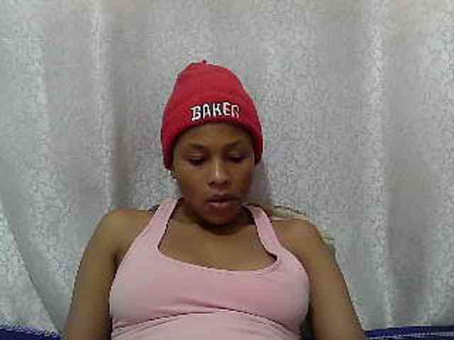 Caroldoly webcam