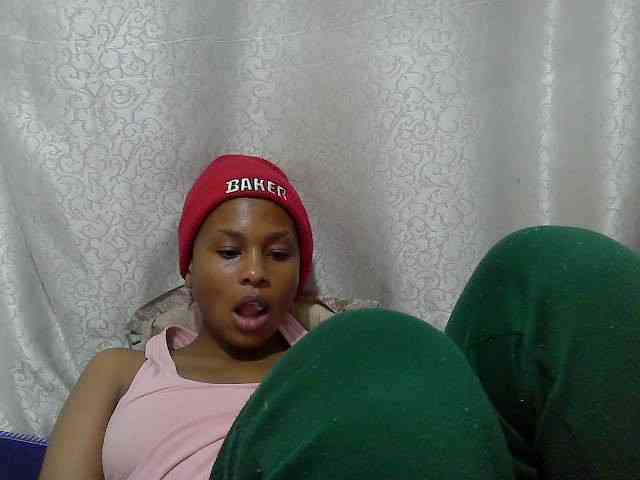 Caroldoly webcam
