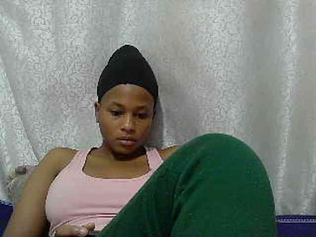 Caroldoly webcam