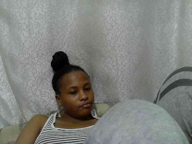 Caroldoly webcam