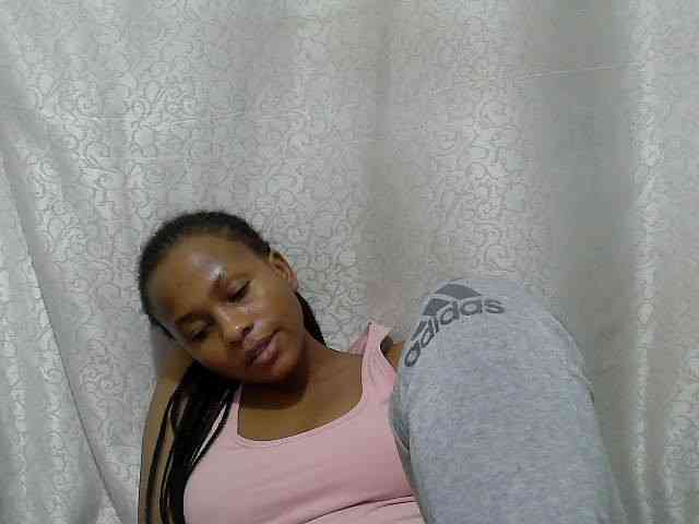 Caroldoly webcam
