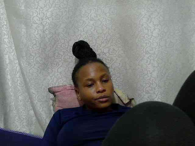 Caroldoly webcam