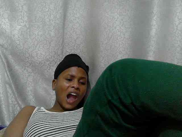 Caroldoly webcam