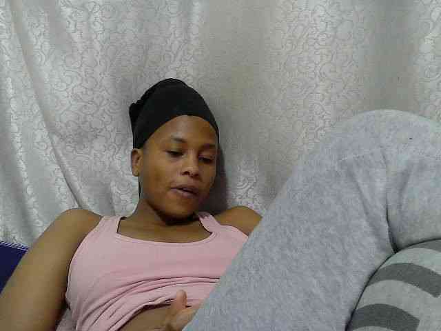 Caroldoly webcam