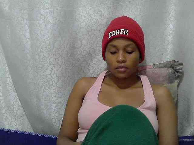 Caroldoly webcam