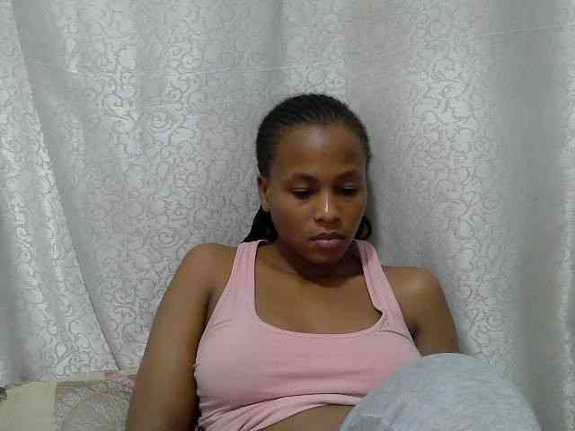 Caroldoly webcam