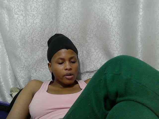 Caroldoly webcam