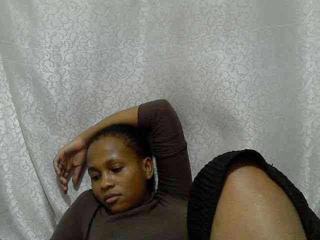 Caroldoly webcam