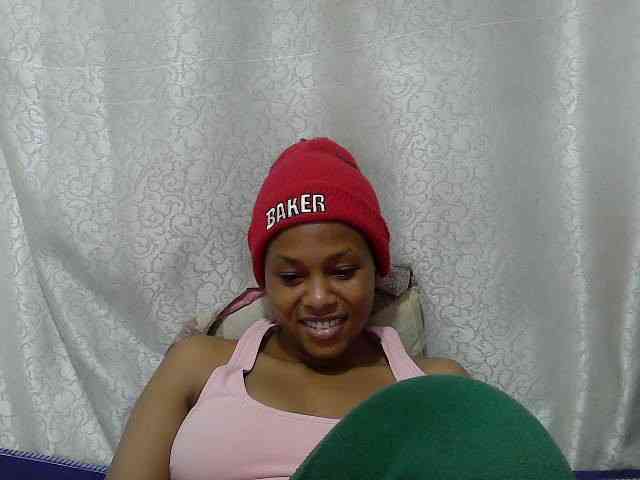 Caroldoly webcam