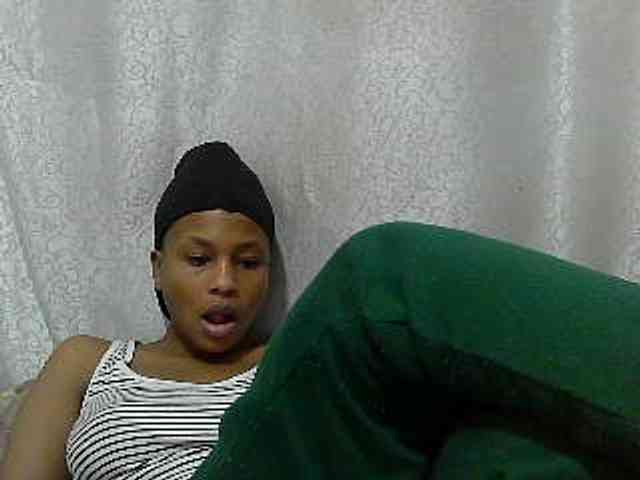 Caroldoly webcam
