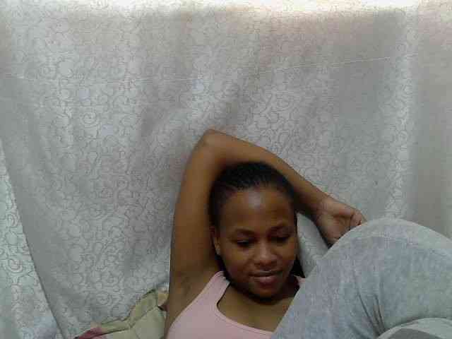 Caroldoly webcam