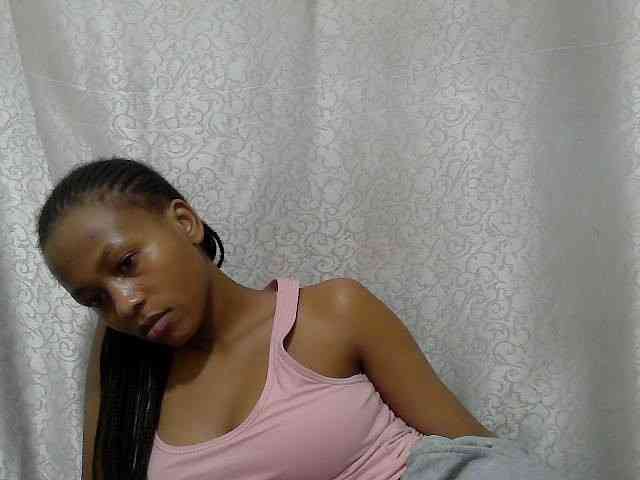 Caroldoly webcam