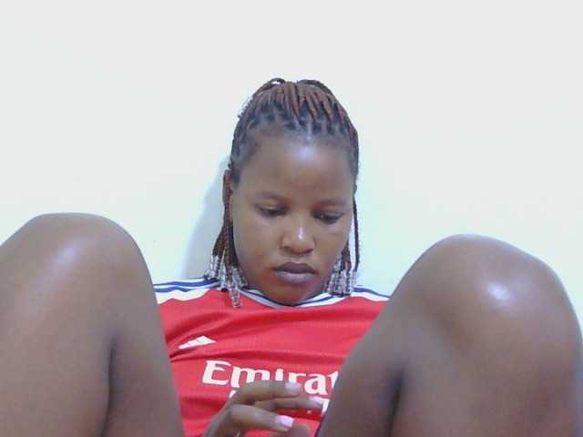 Shellyice live cam on BongaCams