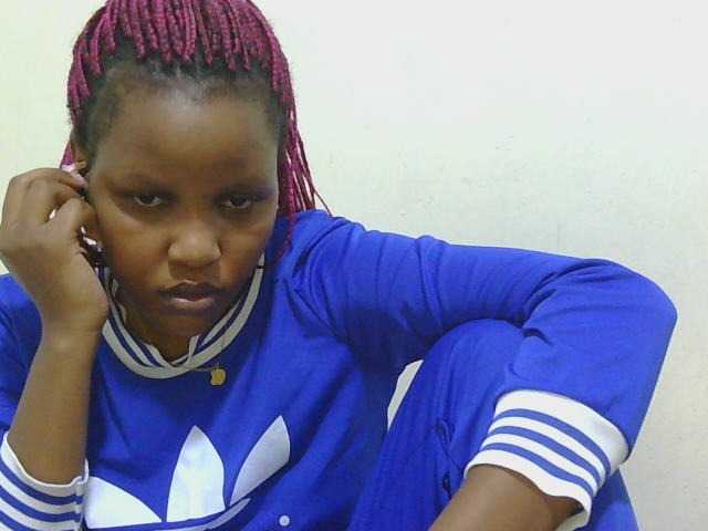 Shellyice live cam on BongaCams