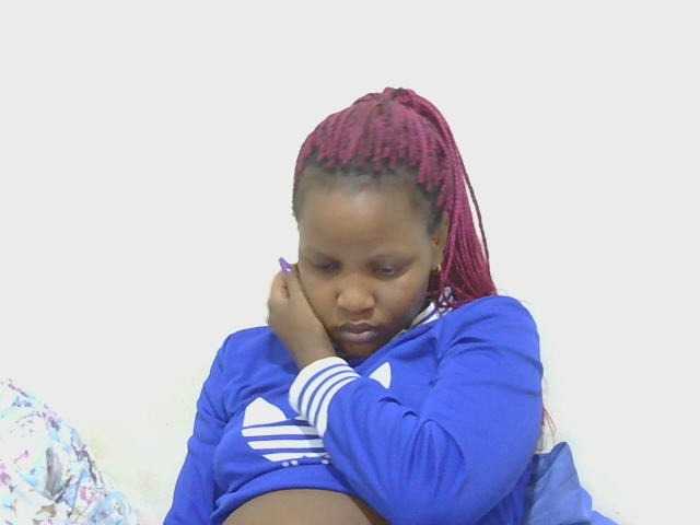 Shellyice live cam on BongaCams