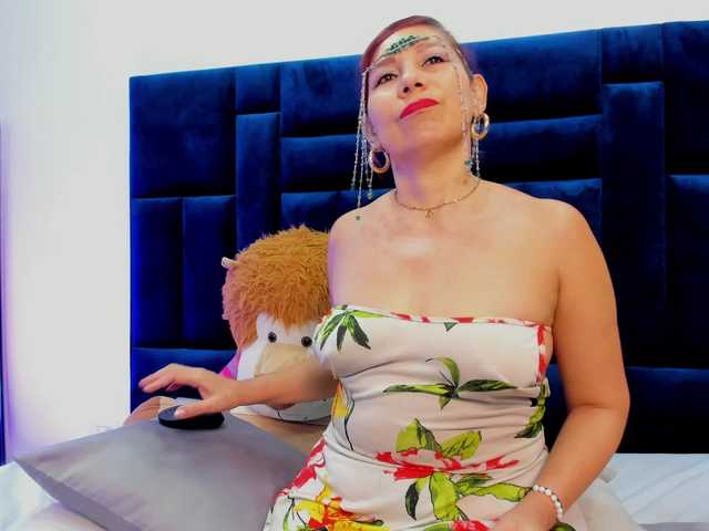 Nayasex live cam on BongaCams