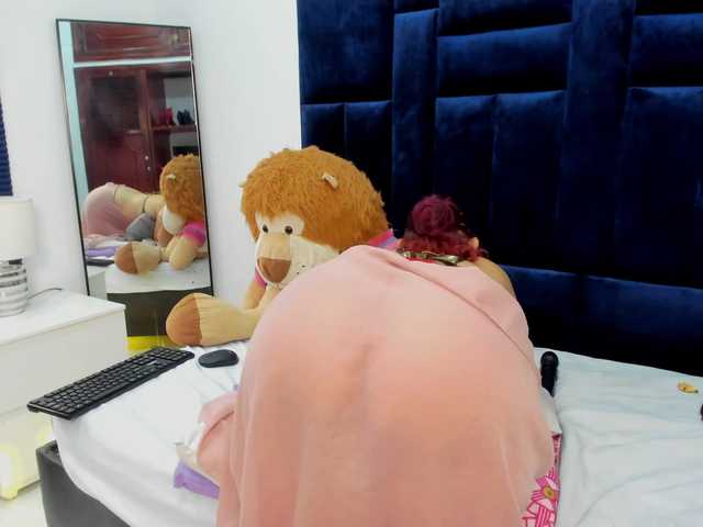 Nayasex live webcam show